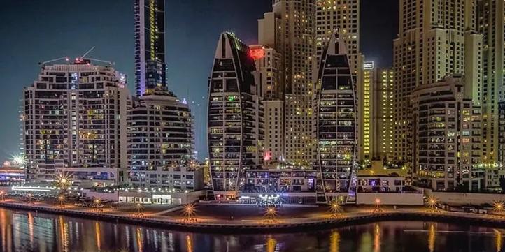 Dubai Marina Cruise