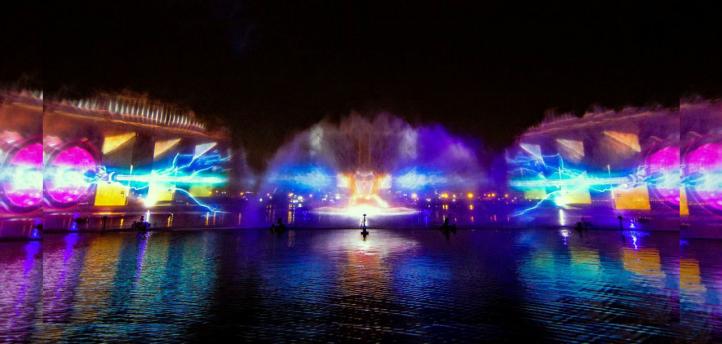 Уникальное лазерное шоу Imagine Дубай Festival City | Touristino