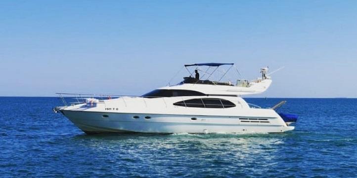 Dubai Yacht Rent