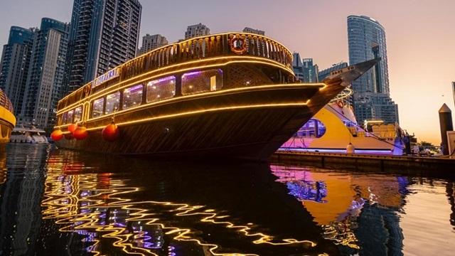 Dubai Marina Dhow Cruise Dinner with transfer